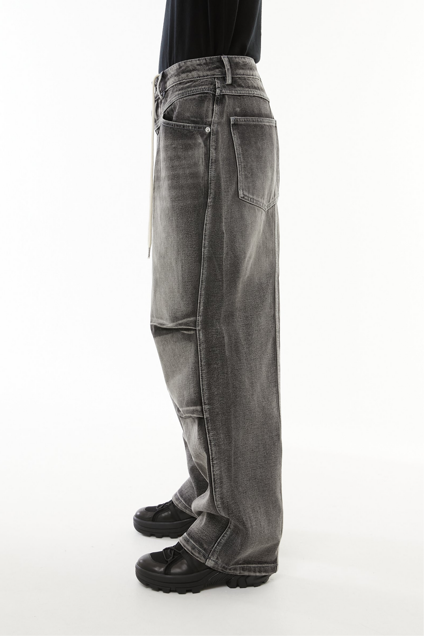 HIKARI DENIM