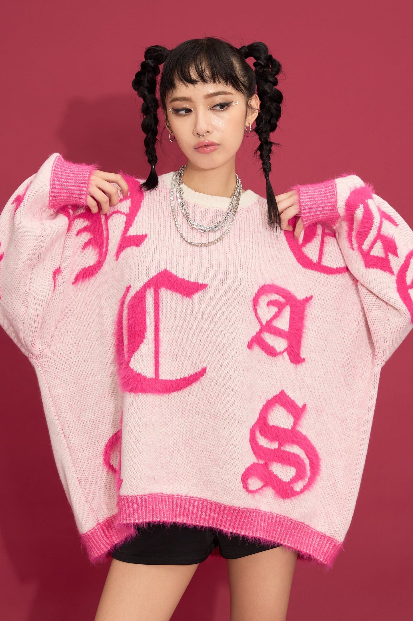 Random logo jacquard knit