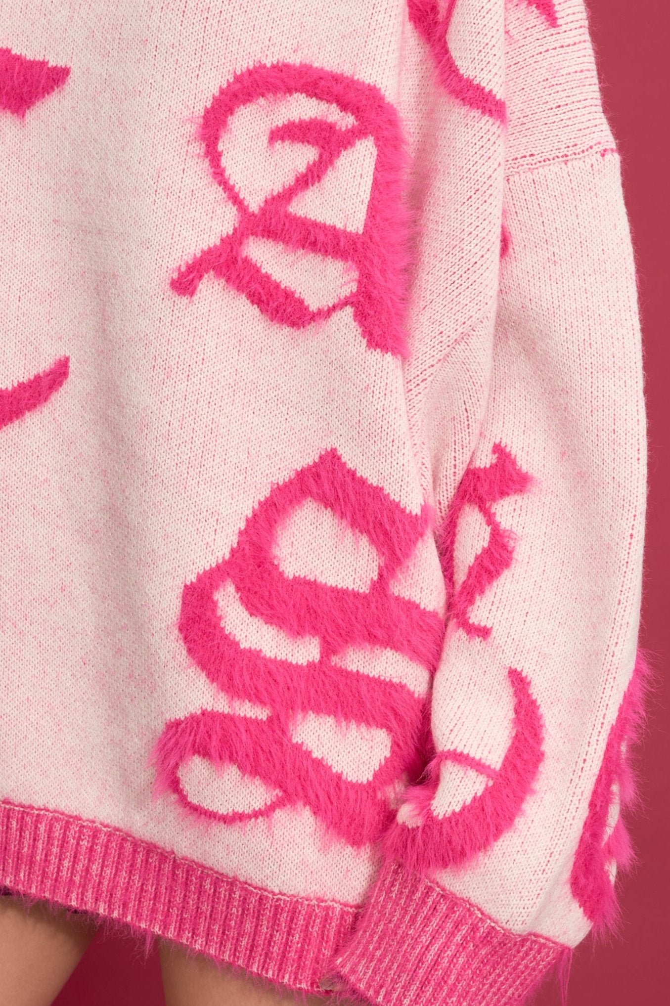 Random logo jacquard knit