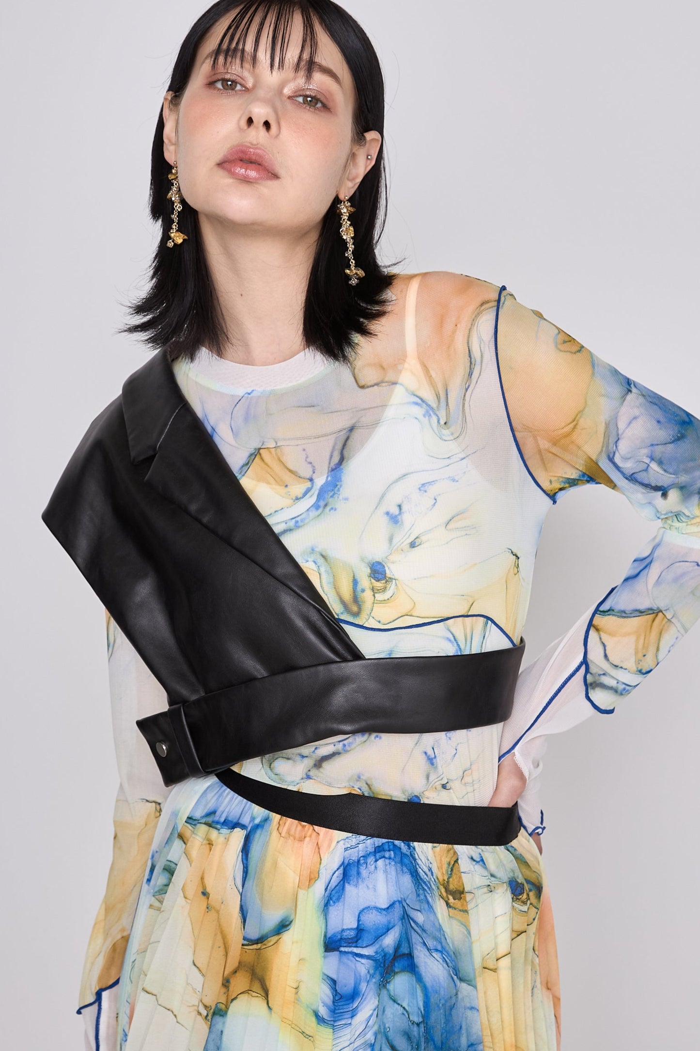 Asymmetric tailored bustier