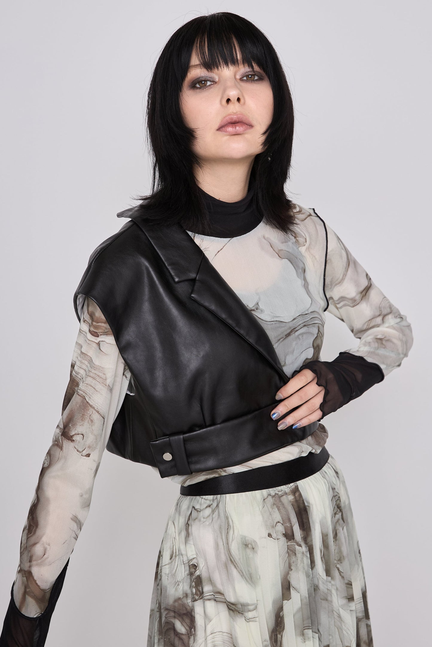Asymmetric tailored bustier