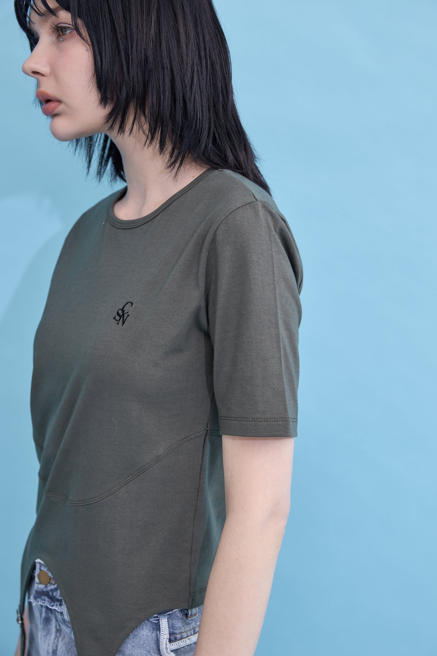 Irregular hem logo T-shirt