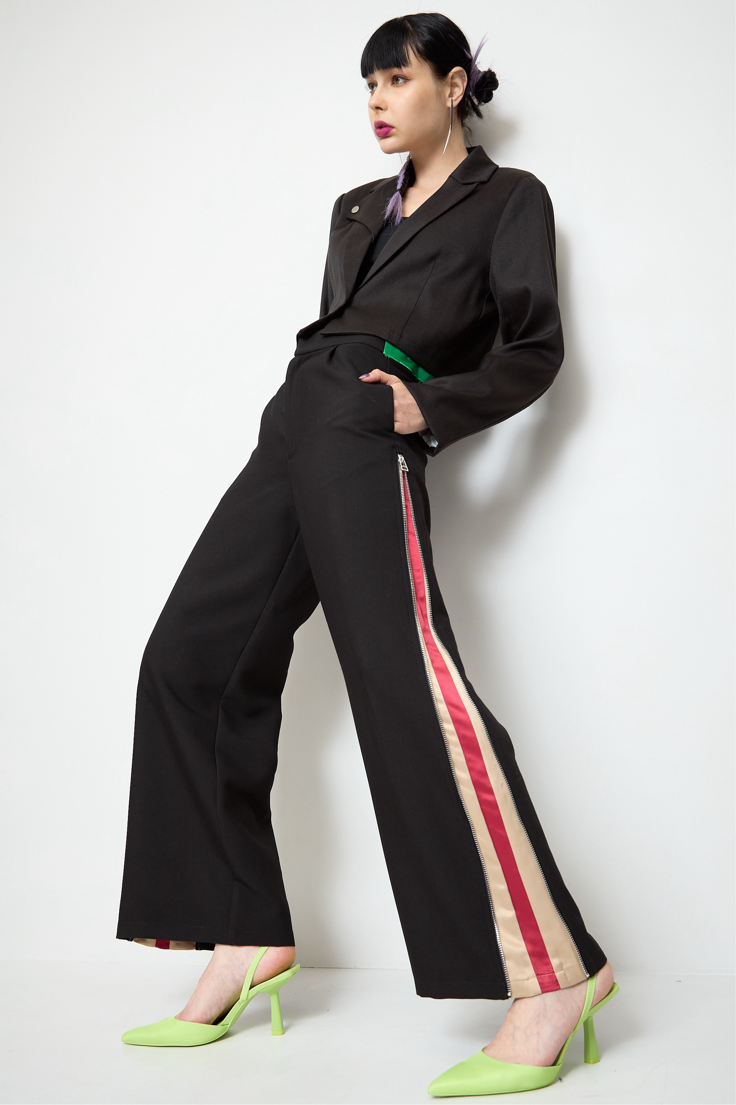 Side line color pants