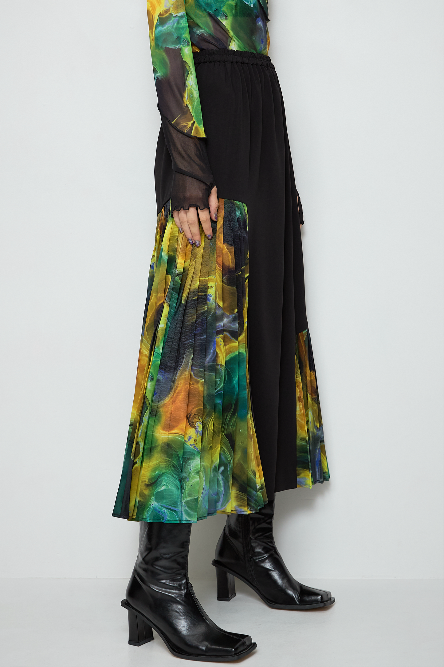 Marble Paint Asymmetry Pleated Skirt