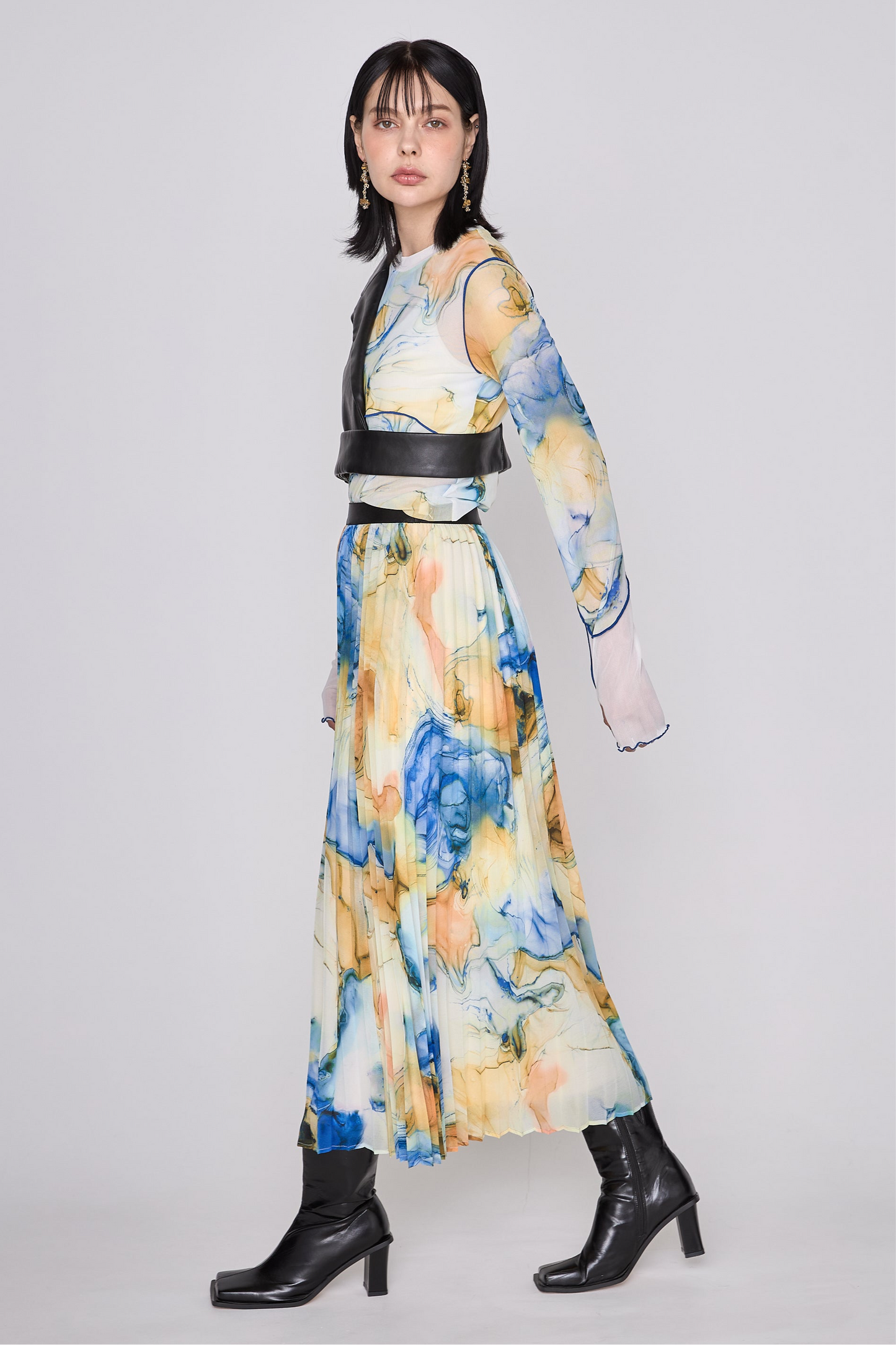 Marble paint mellow crew tops