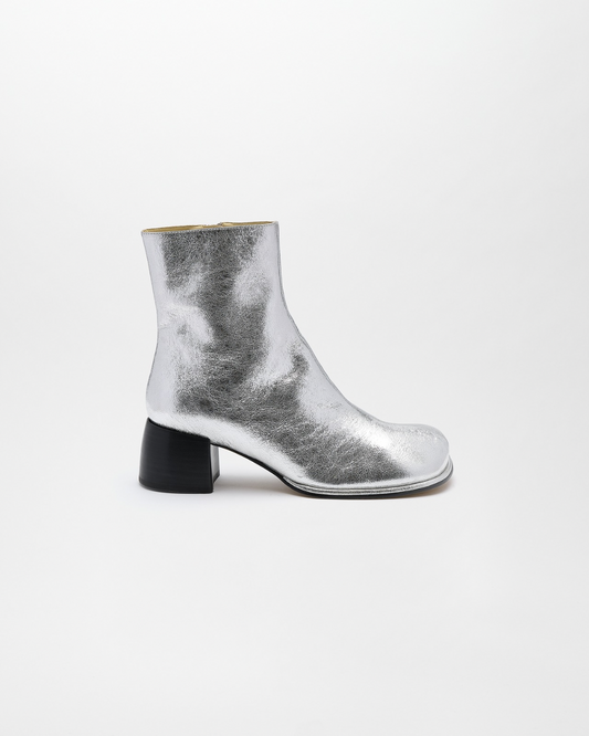 ADELA LEATHER BOOTS【Silver】