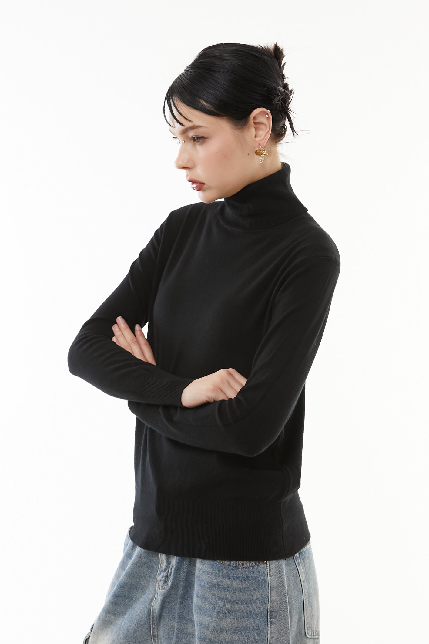 【10月】Cashmere wool turtle knit