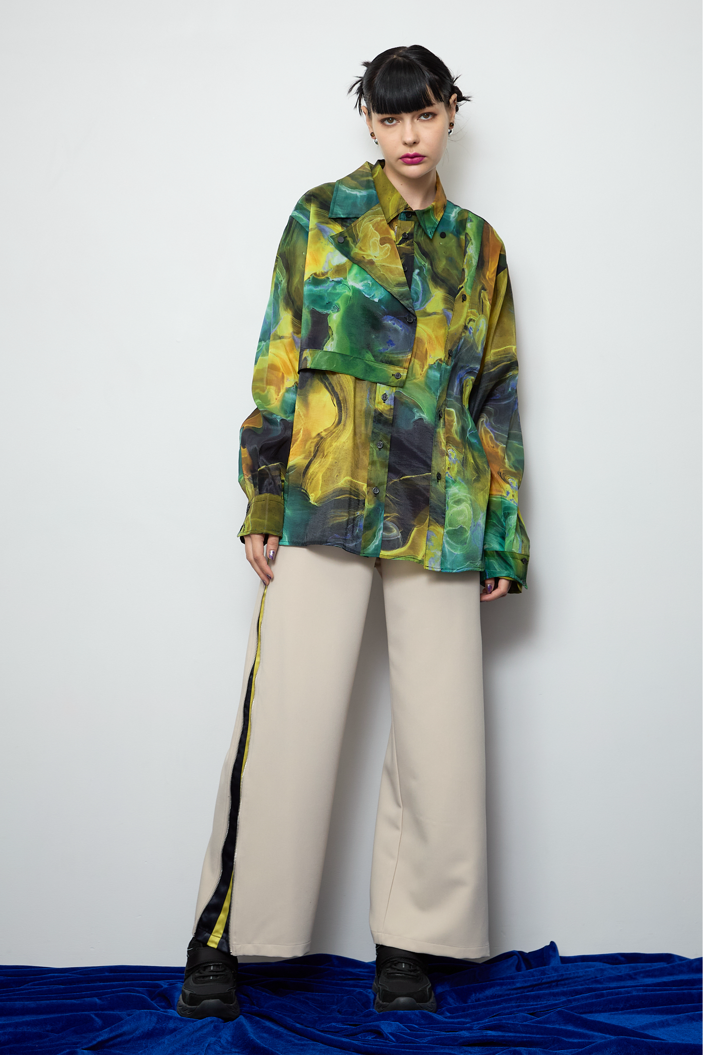 Side line color pants