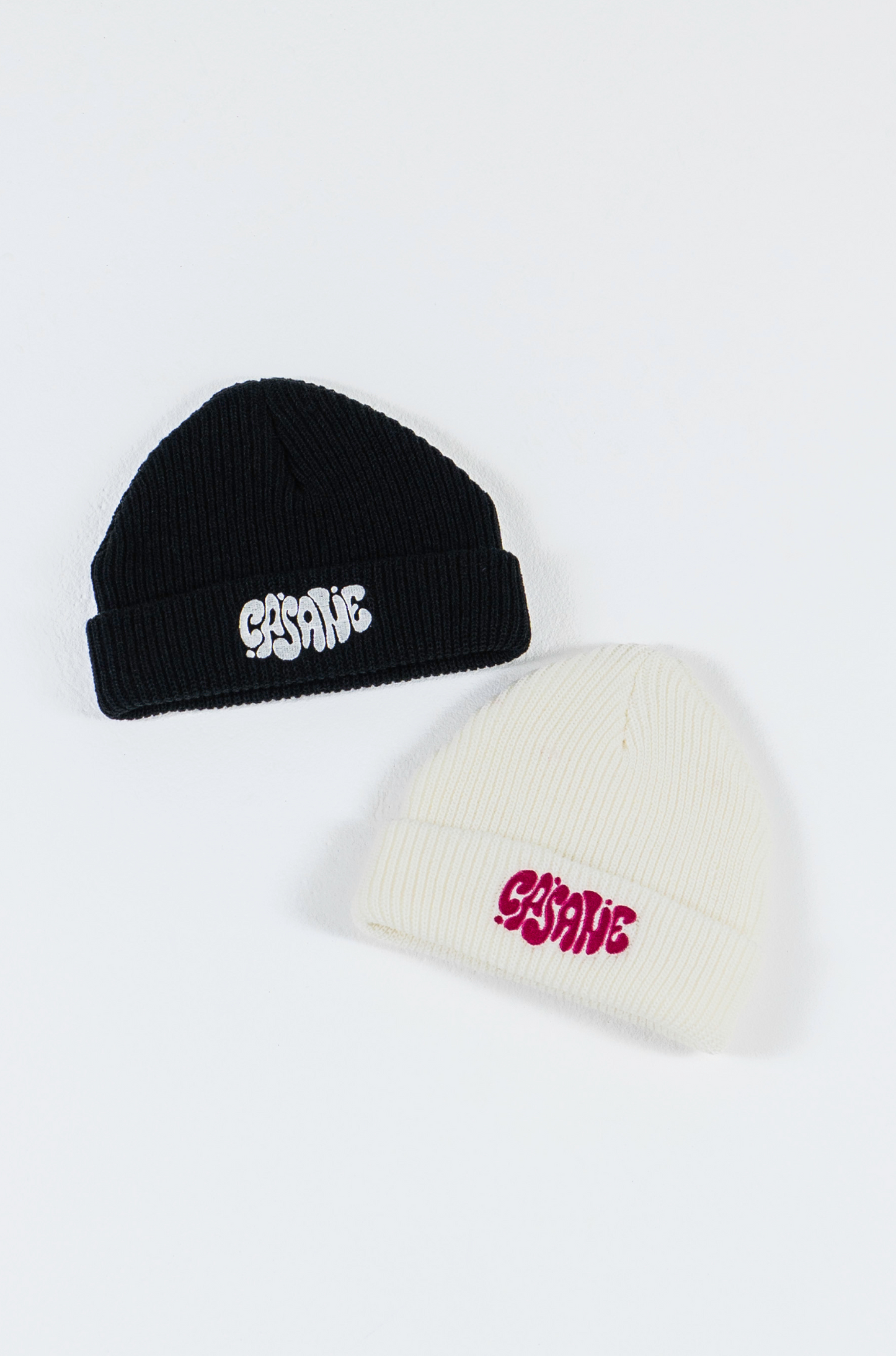 Bubble logo embro beanie