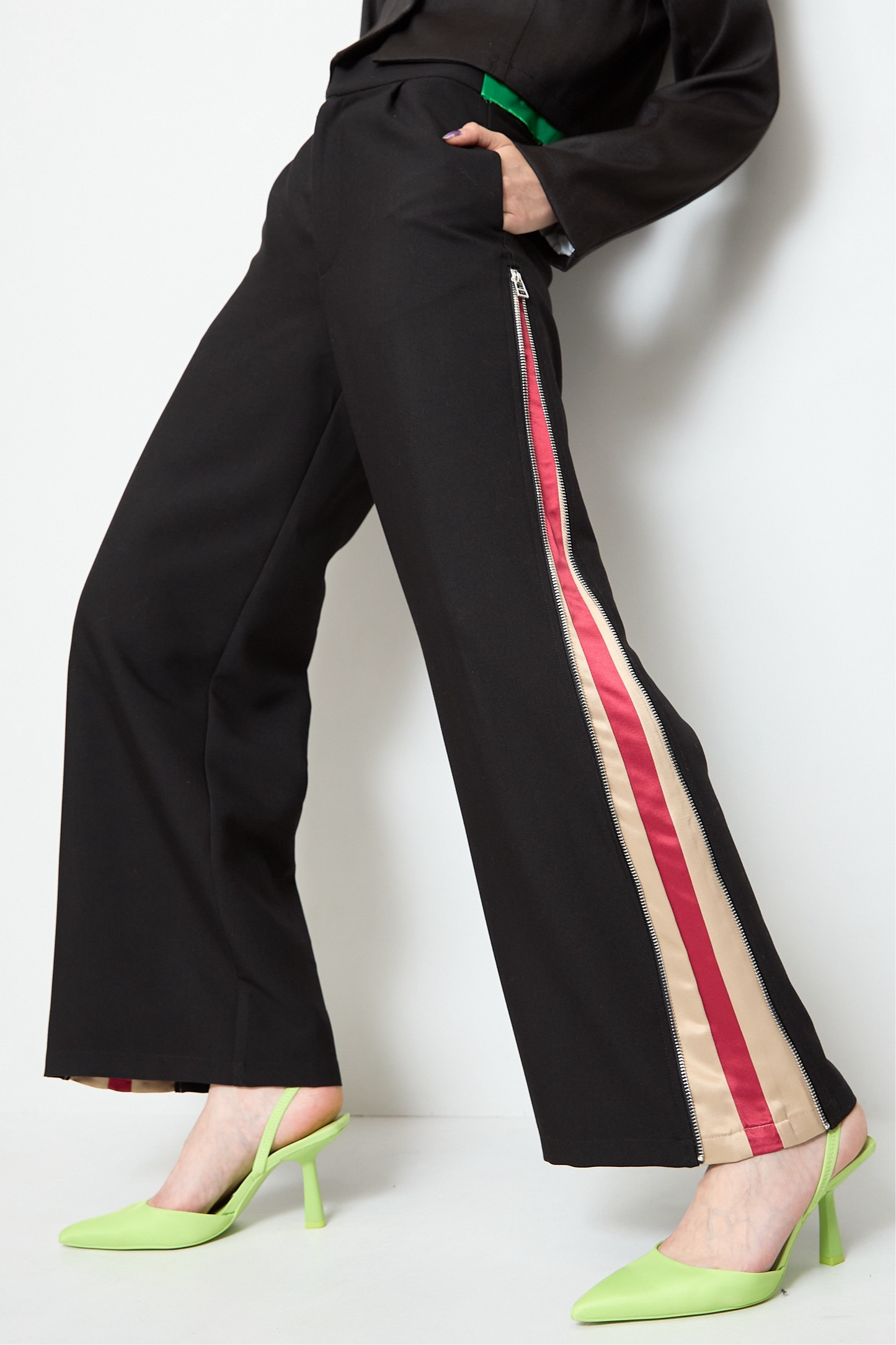 Side line color pants