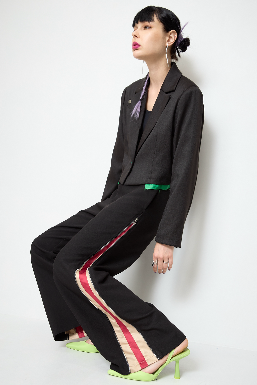 Side line color pants