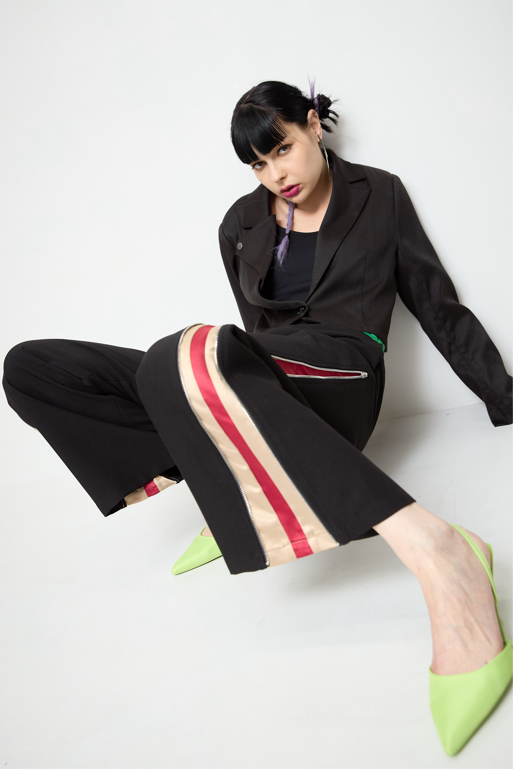 Side line color pants