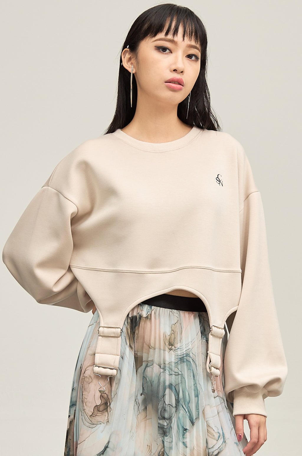 B'2nd別注 Irregular hem pullover