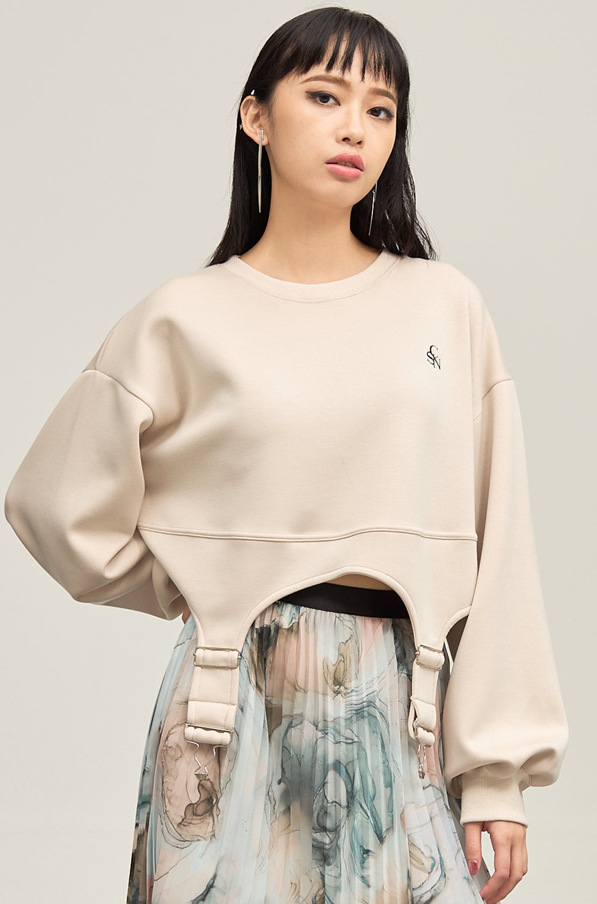 B'2nd別注 Irregular hem pullover