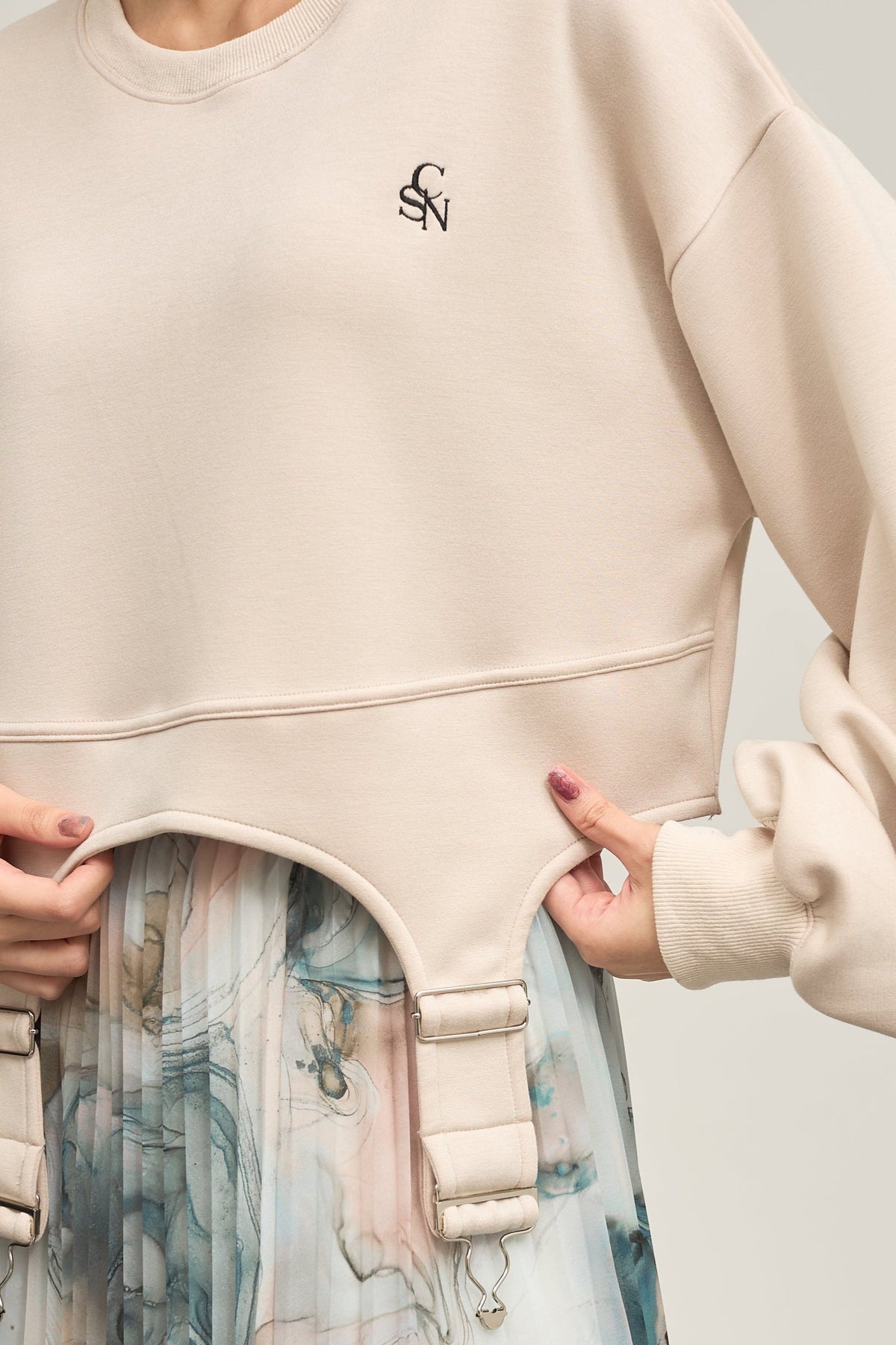 B'2nd別注 Irregular hem pullover