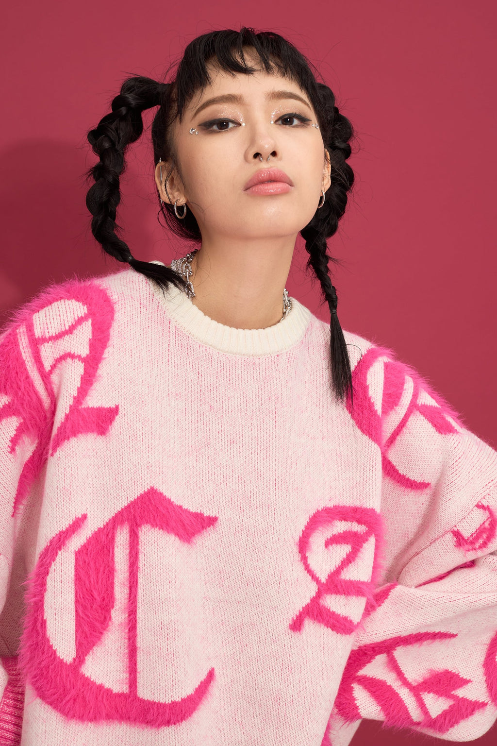 Random logo jacquard knit