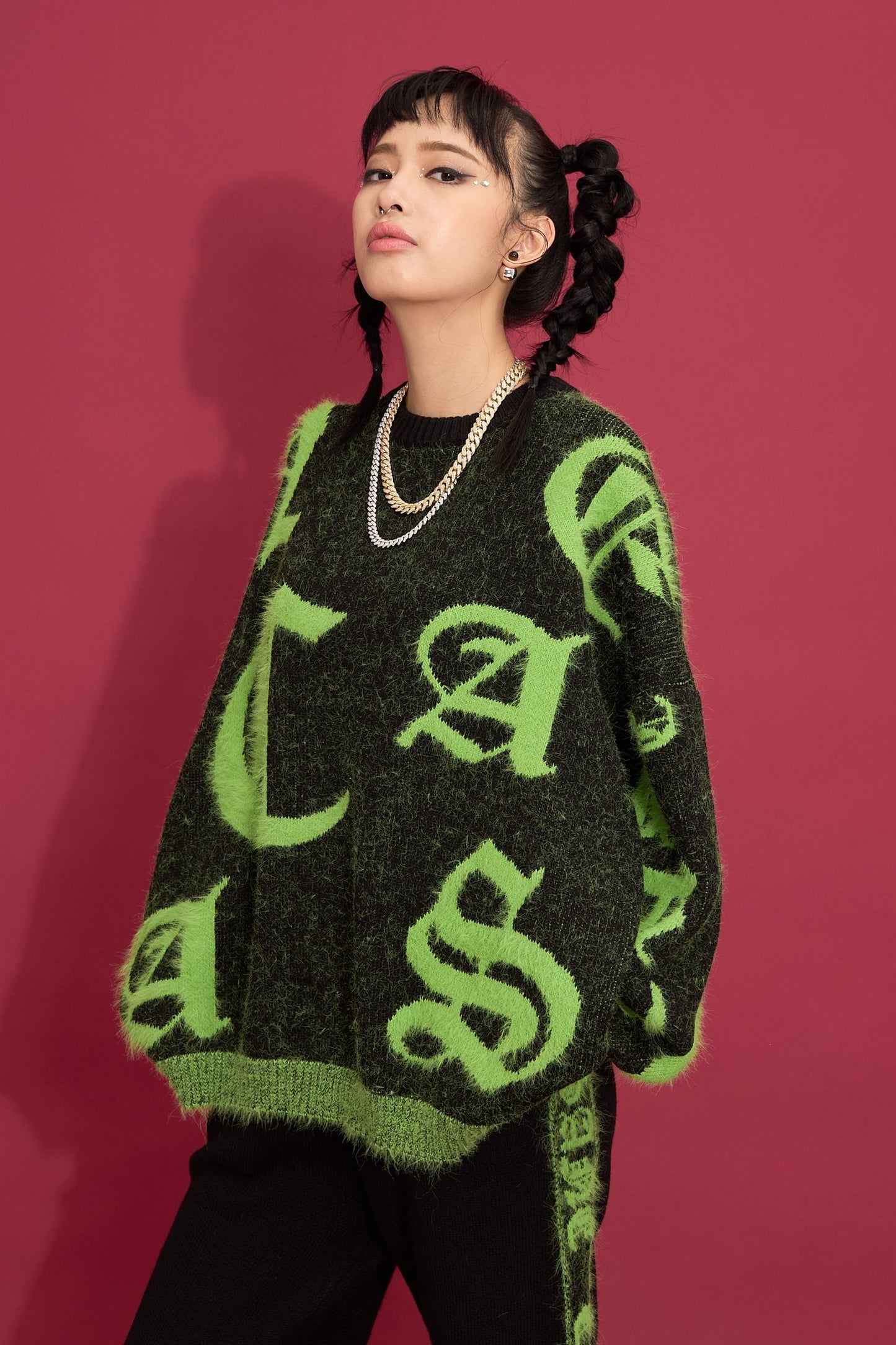 Random logo jacquard knit