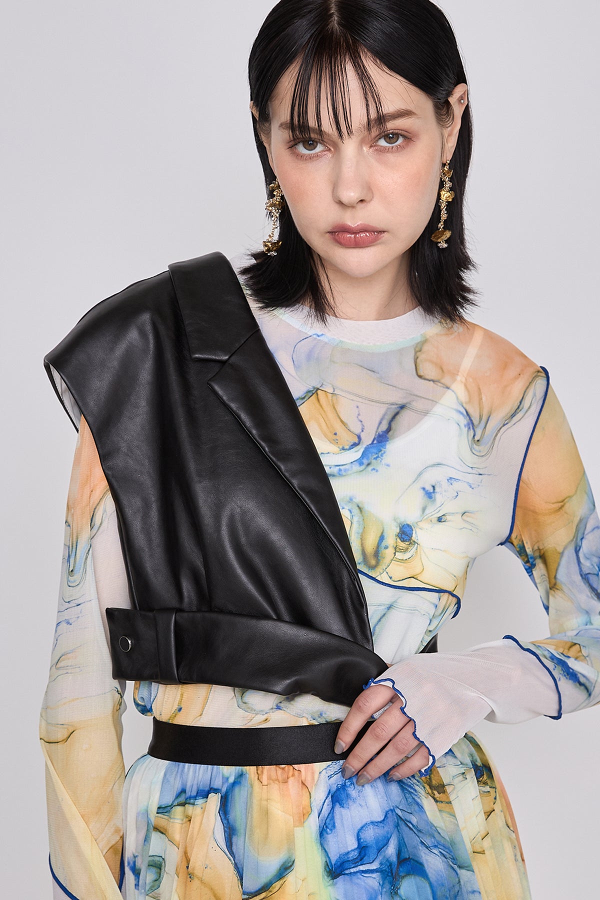 Asymmetric tailored bustier