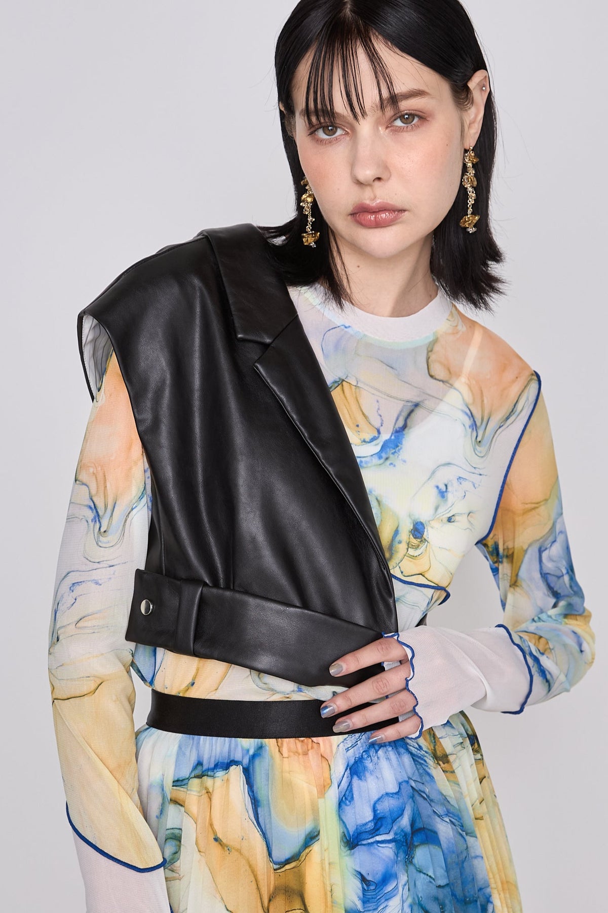 Asymmetric tailored bustier