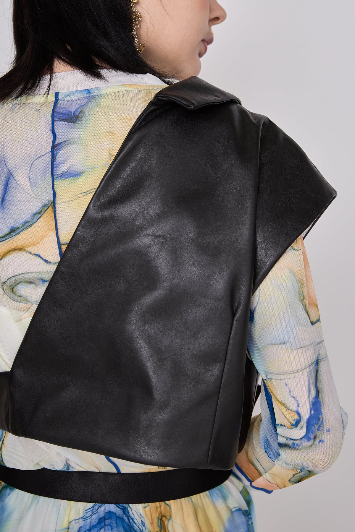Asymmetric tailored bustier