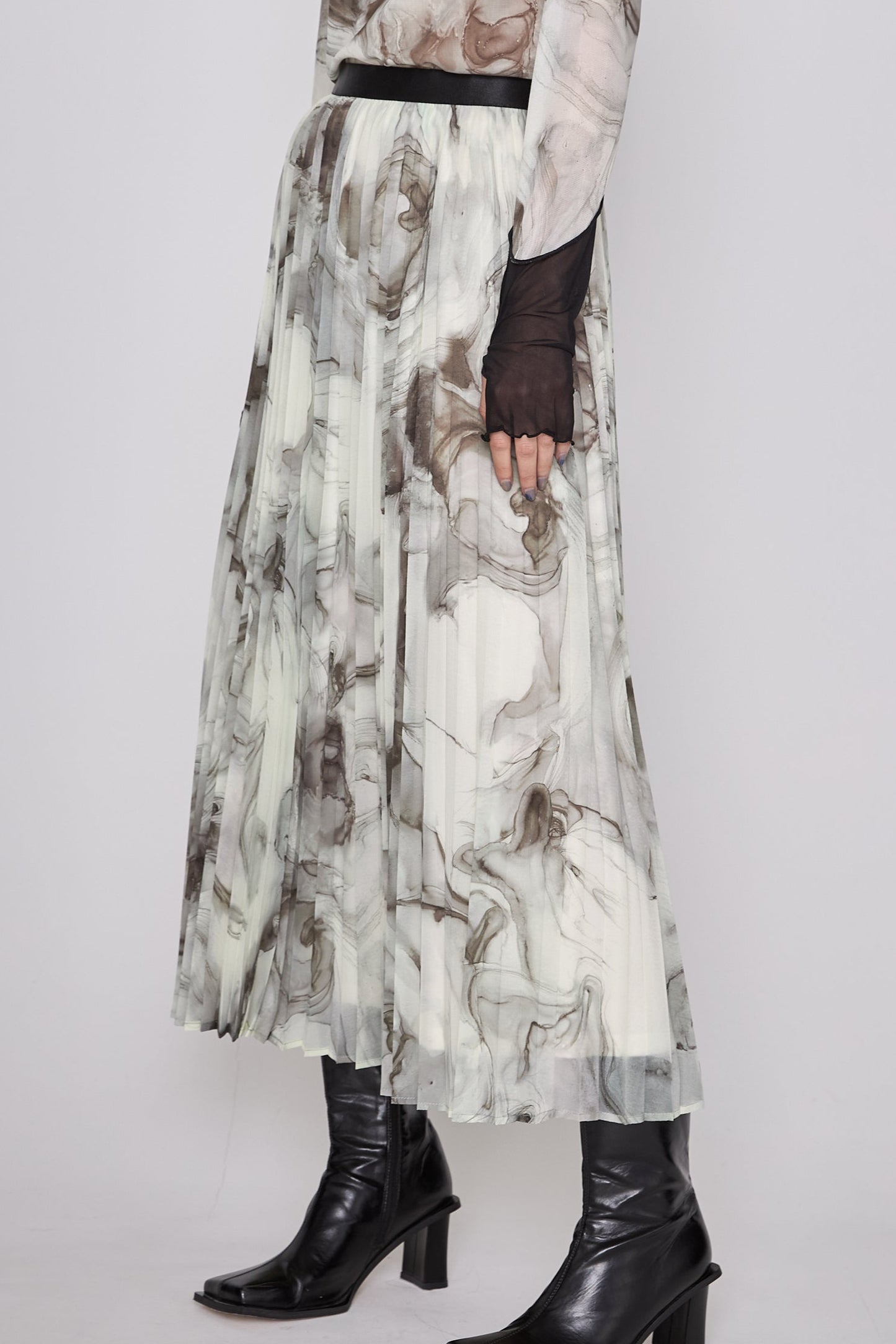 【予約商品】 Marble paint pleated skirt