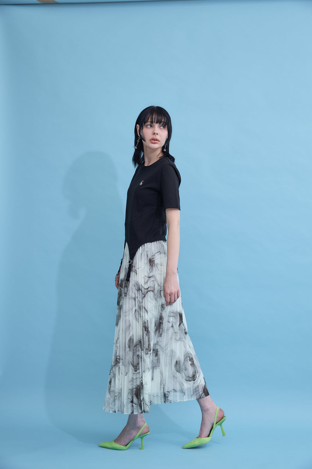 Irregular hem logo T-shirt