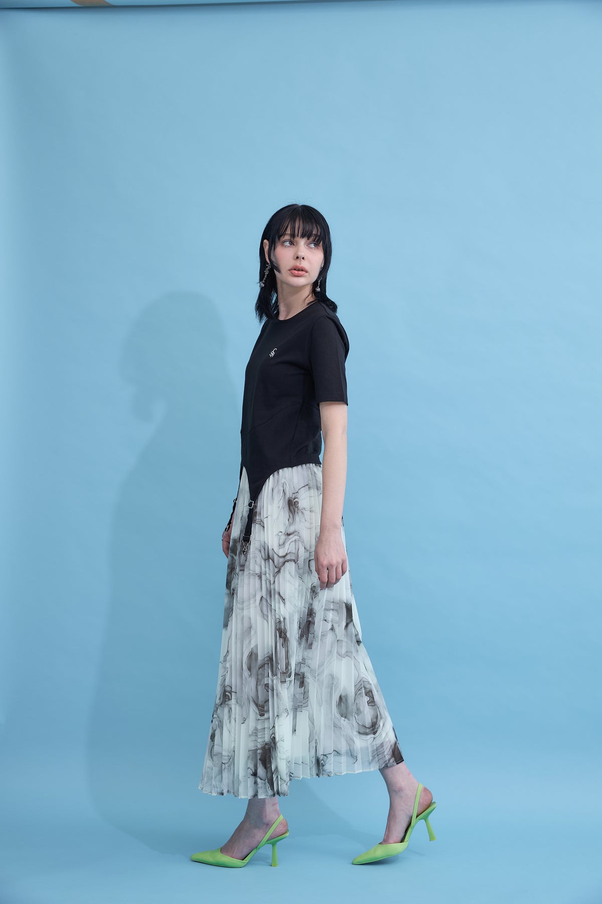 Irregular hem logo T-shirt