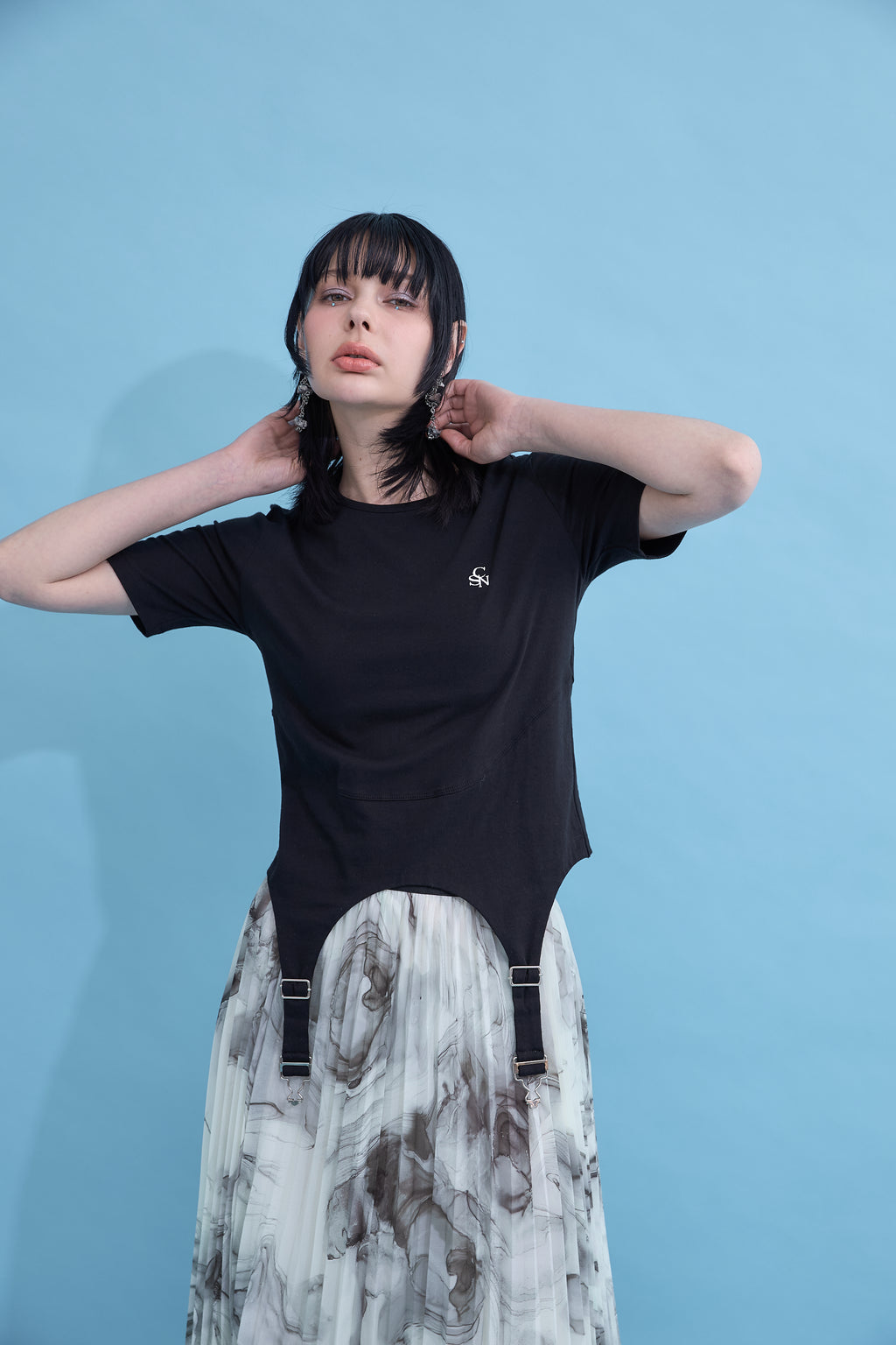 Irregular hem logo T-shirt