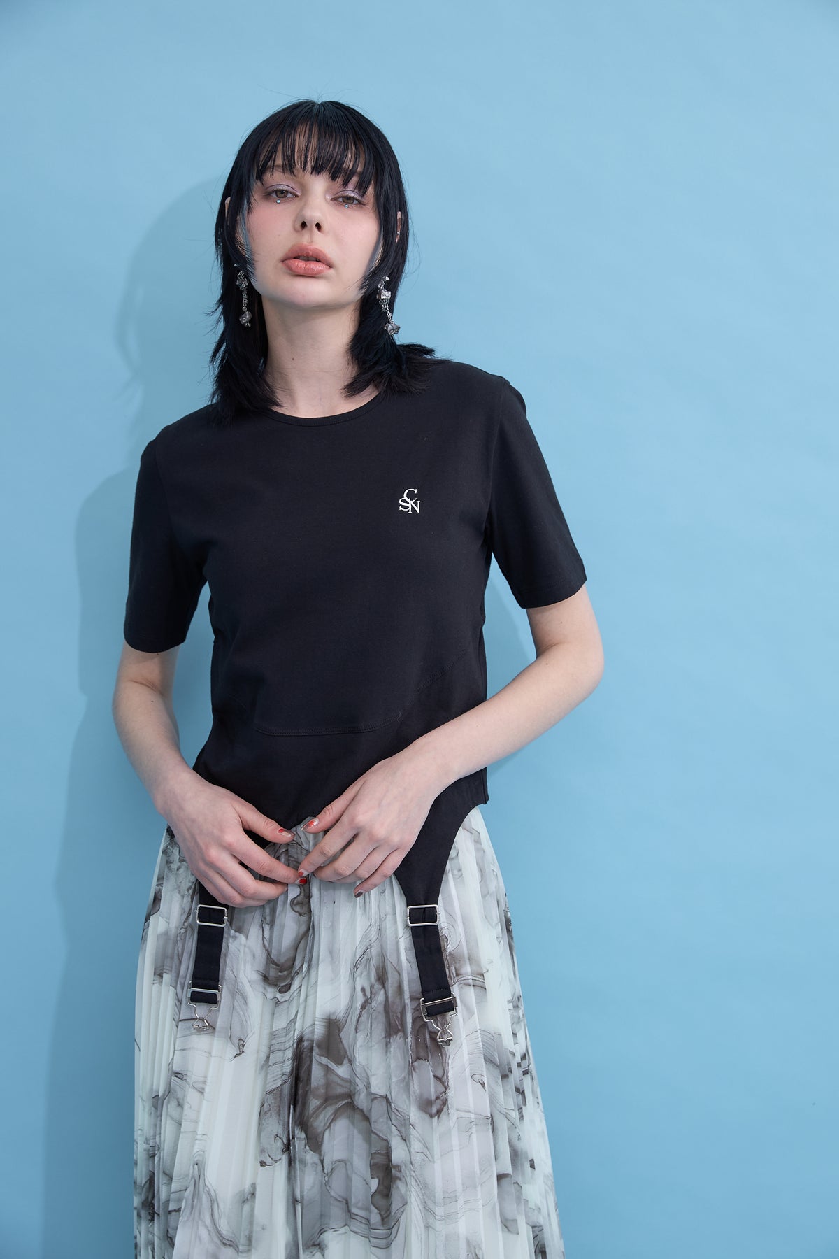 Irregular hem logo T-shirt
