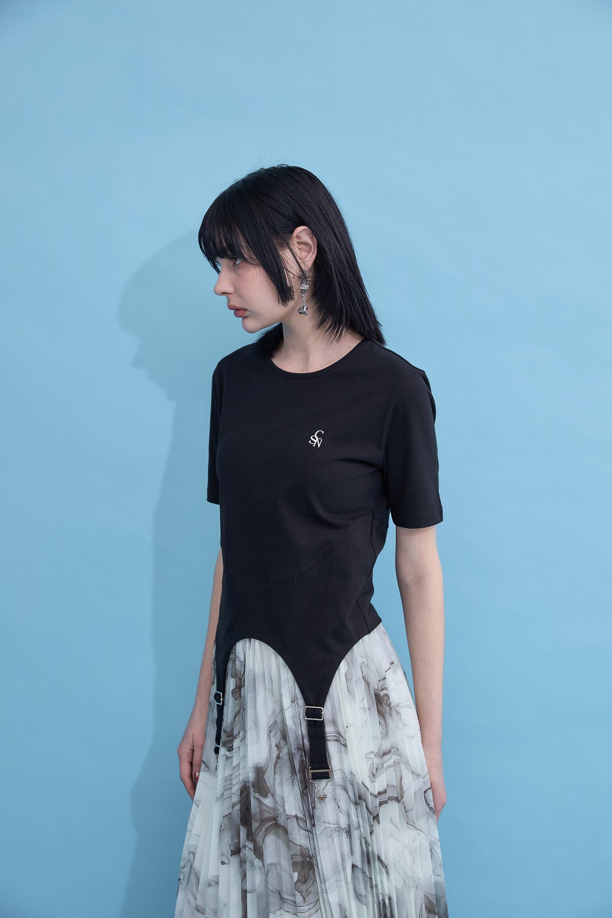 Irregular hem logo T-shirt