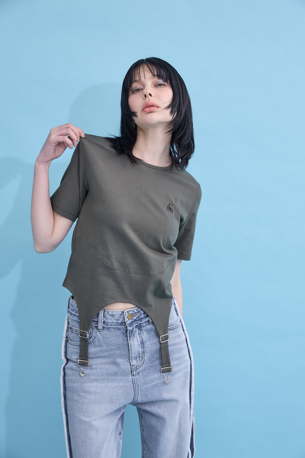 Irregular hem logo T-shirt