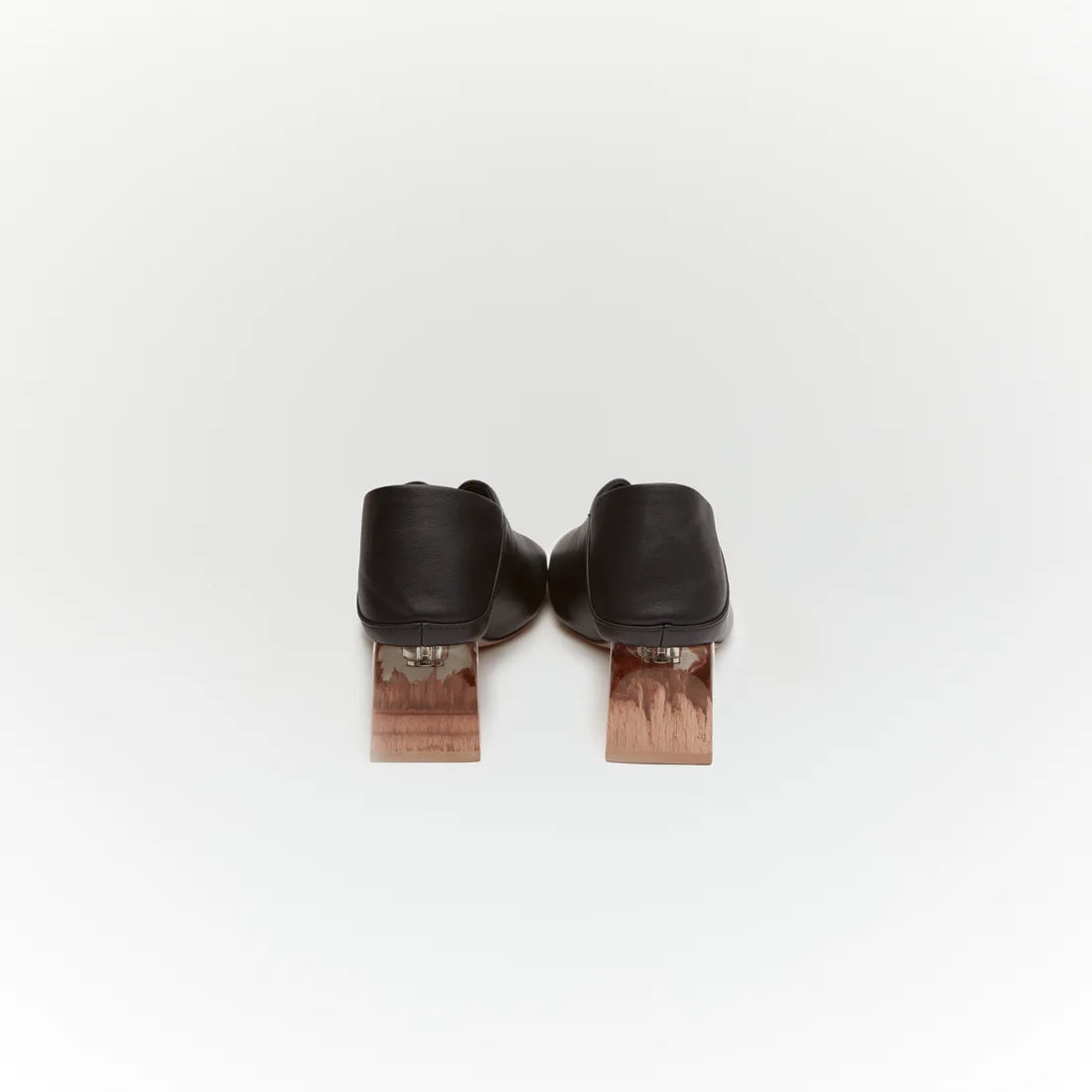 ERIN LETHER PUMPS【Black】