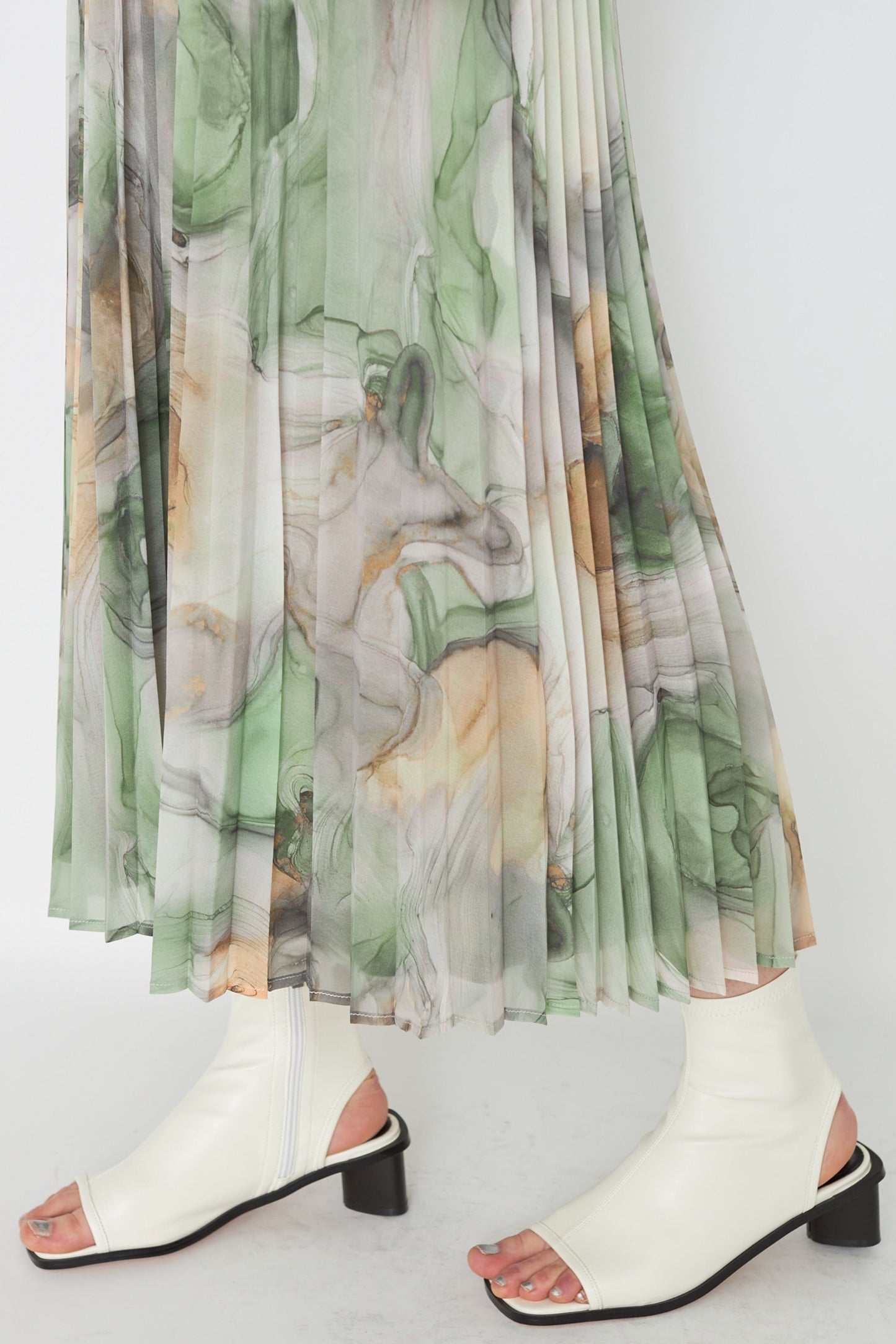 【SAMPLE SALE】Marble paint pleated skirt