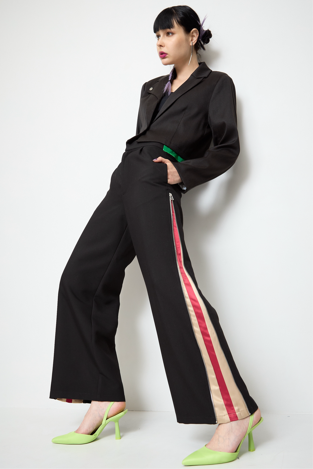 Side line color pants
