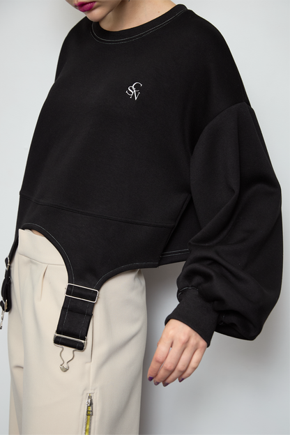 Irregular hem pullover