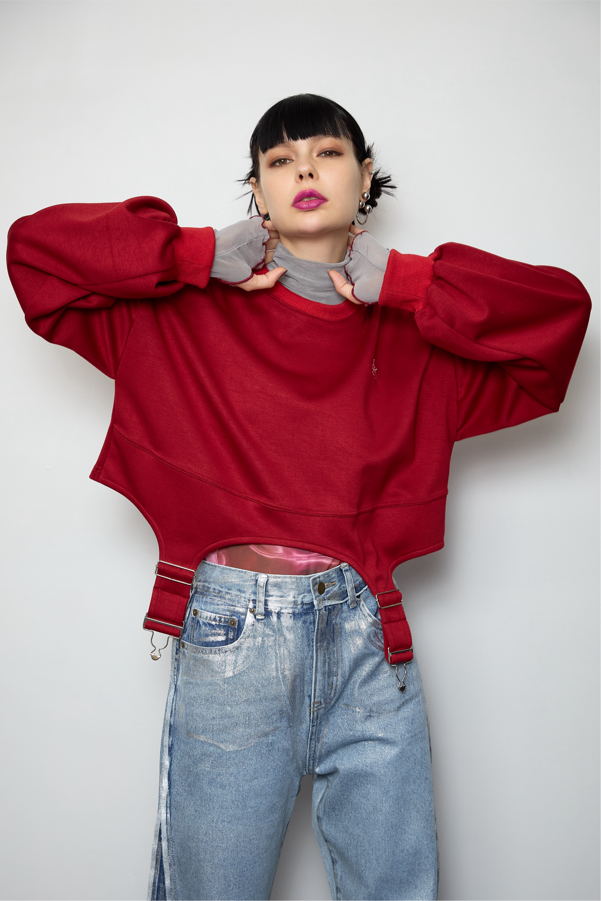 Irregular hem pullover