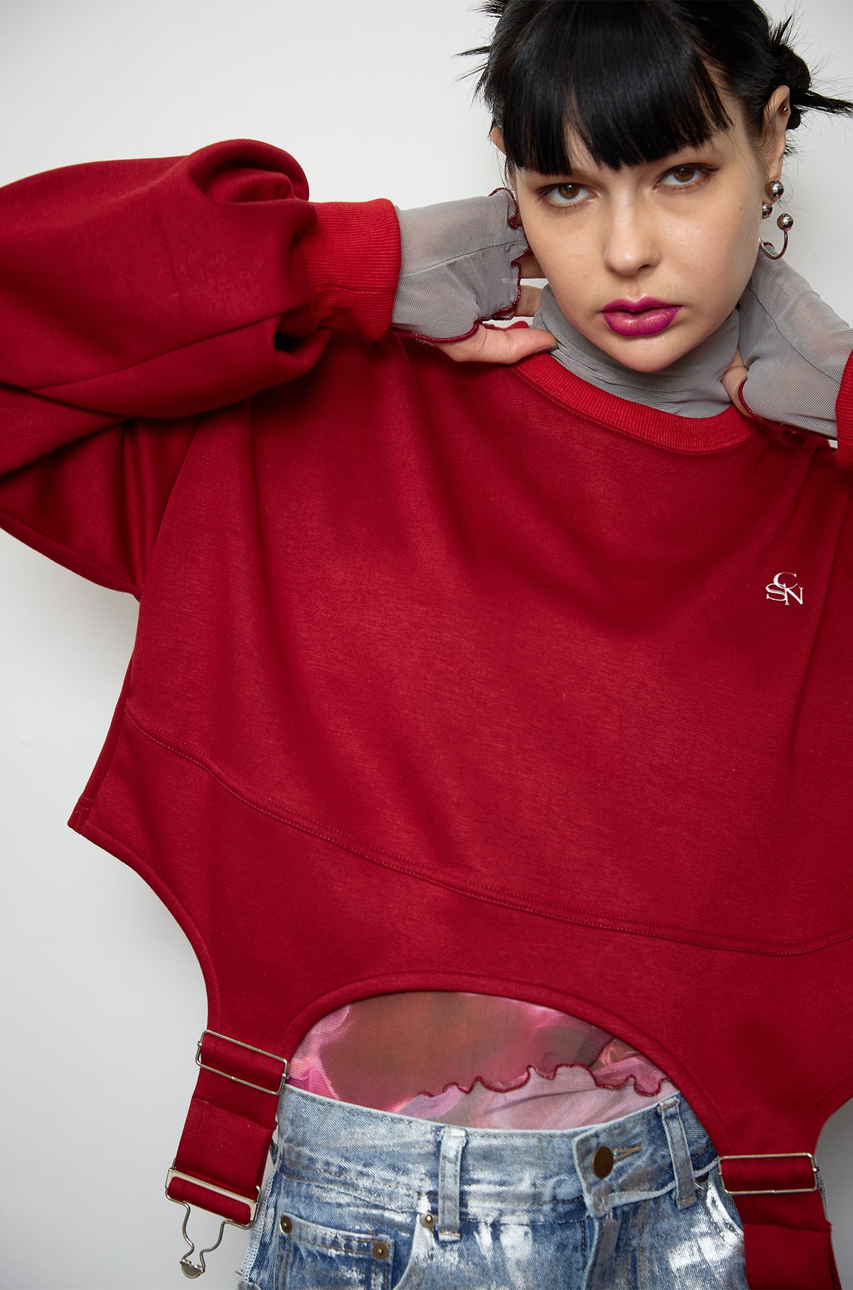 Irregular hem pullover