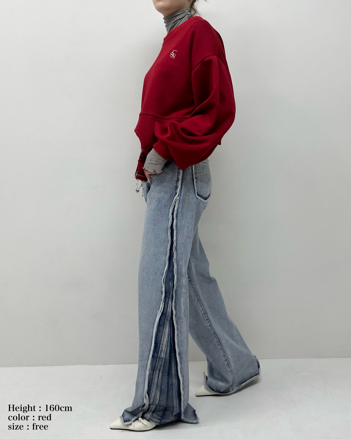 Irregular hem pullover