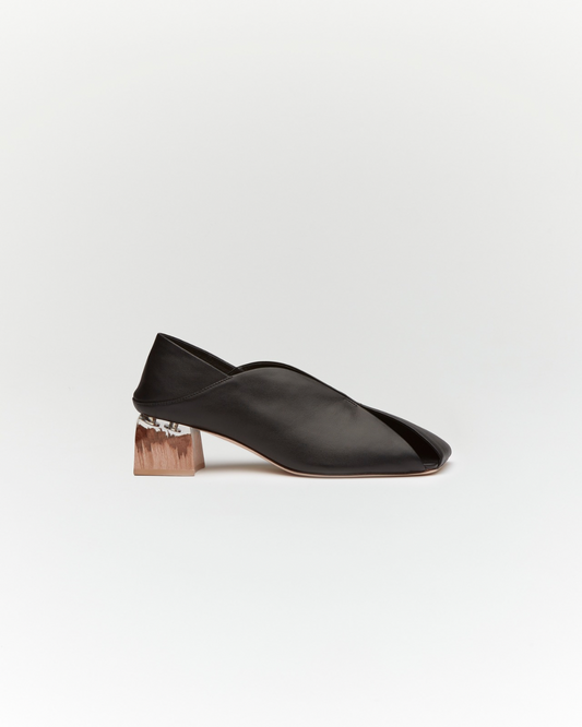 ERIN LETHER PUMPS【Black】