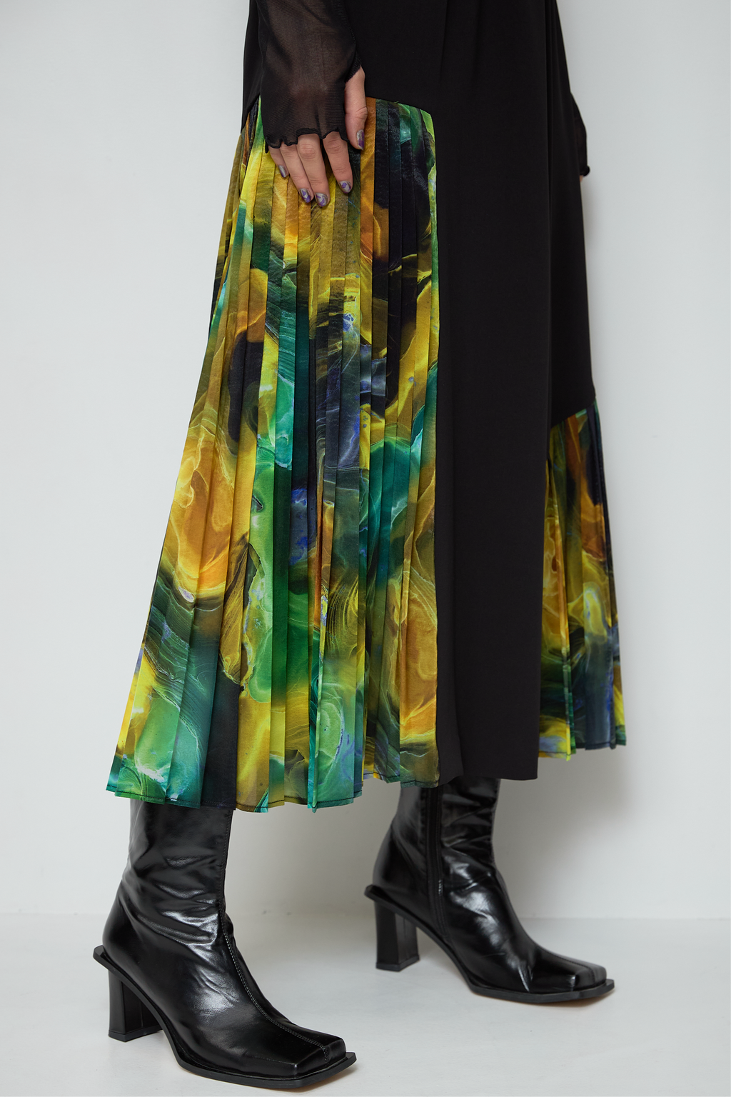 Marble Paint Asymmetry Pleated Skirt