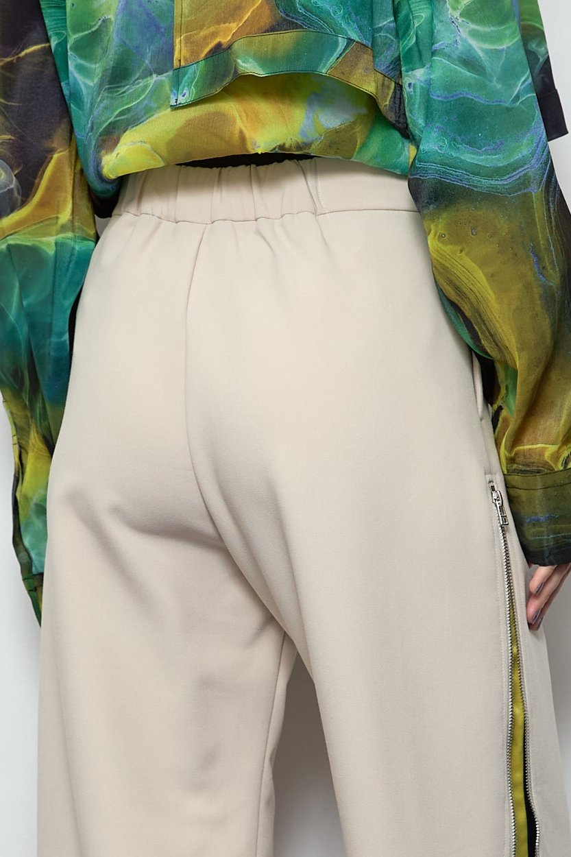 Side line color pants