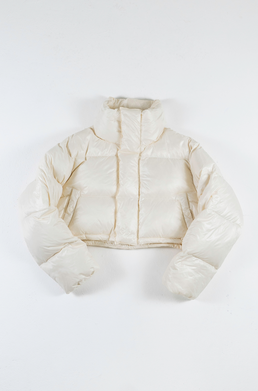 Cropped Light Down Jacket